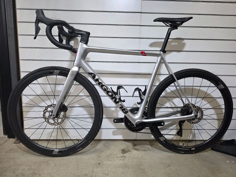 Used Argon 18 Gallium Shimano 105 Di2 2024 Road & Gravel, Light Gray — image 9 of 9
