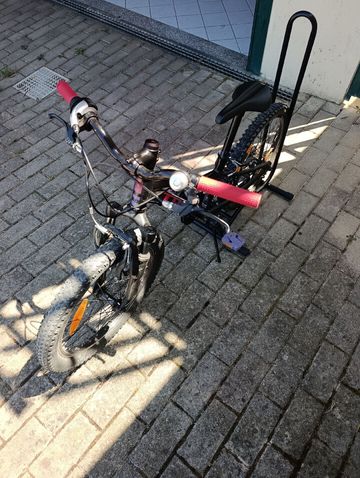 Used Trek percaliber Custom Shimano Altus 2021 Mountainbike, Purple — image 2 of 5