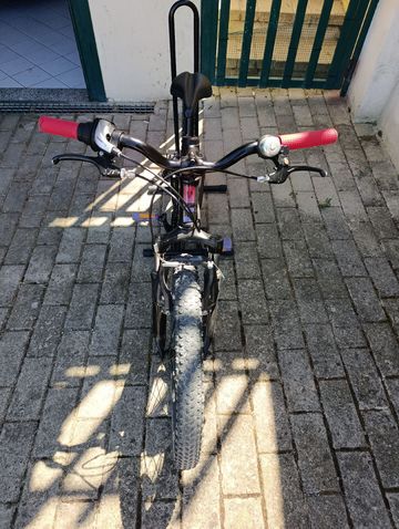 Used Trek percaliber Custom Shimano Altus 2021 Mountainbike, Purple — image 3 of 5