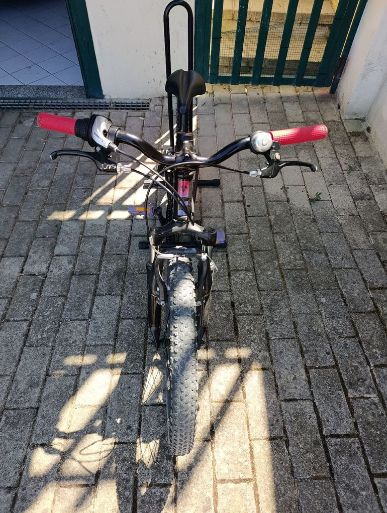 Used Trek percaliber Custom Shimano Altus 2021 Mountainbike, Purple — image 3 of 5