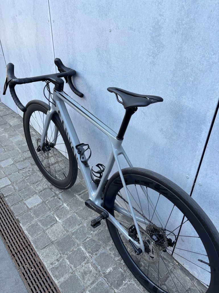 Używany Canyon Ultimate CF SL 7 Disc 2022 2022 Road & Gravel — zdjęcie 25 z 26