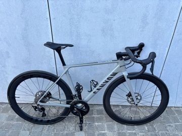 Używany Canyon Ultimate CF SL 7 Disc 2022 2022 Road & Gravel — zdjęcie 3 z 26