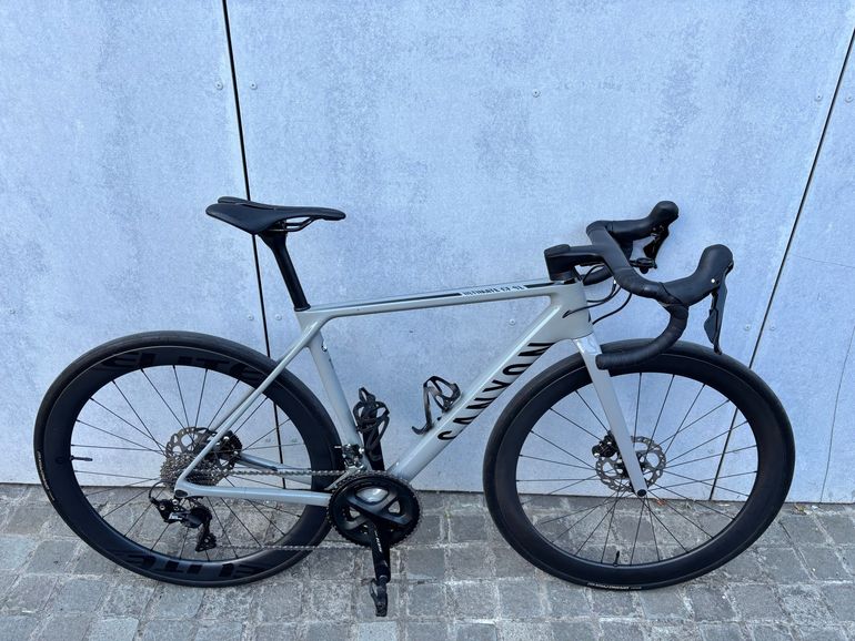 Używany Canyon Ultimate CF SL 7 Disc 2022 2022 Road & Gravel — zdjęcie 3 z 26