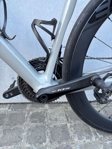 Używany Canyon Ultimate CF SL 7 Disc 2022 2022 Road & Gravel — zdjęcie 20 z 26