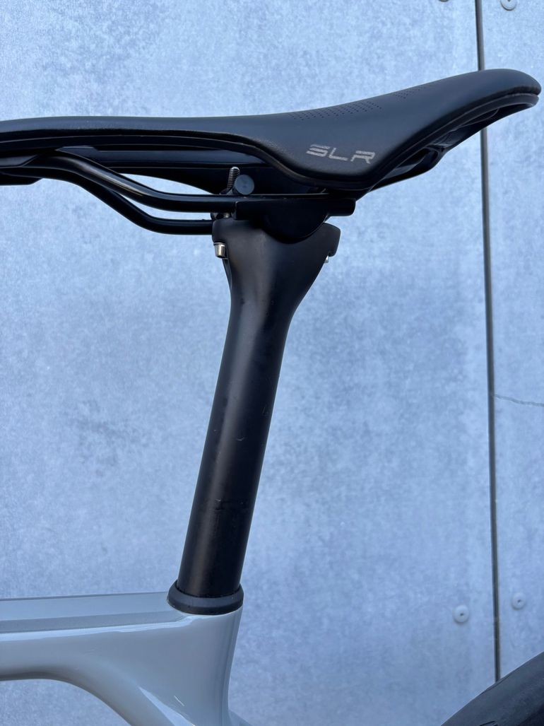 Używany Canyon Ultimate CF SL 7 Disc 2022 2022 Road & Gravel — zdjęcie 23 z 26