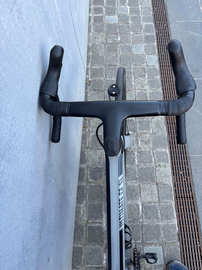 Używany Canyon Ultimate CF SL 7 Disc 2022 2022 Road & Gravel — zdjęcie 11 z 26