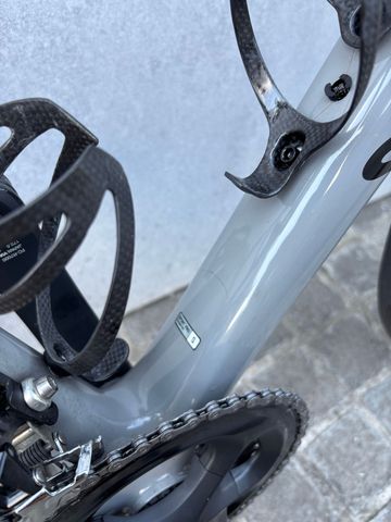 Używany Canyon Ultimate CF SL 7 Disc 2022 2022 Road & Gravel — zdjęcie 8 z 26