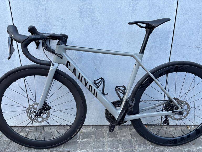 Używany Canyon Ultimate CF SL 7 Disc 2022 2022 Road & Gravel — zdjęcie 17 z 26