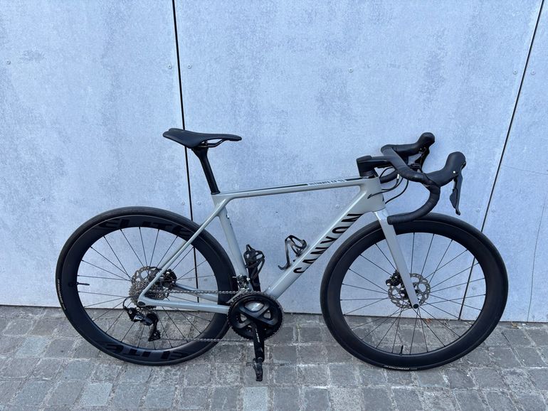 Używany Canyon Ultimate CF SL 7 Disc 2022 2022 Road & Gravel — zdjęcie 2 z 26