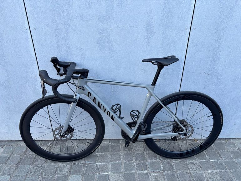 Używany Canyon Ultimate CF SL 7 Disc 2022 2022 Road & Gravel — zdjęcie 16 z 26