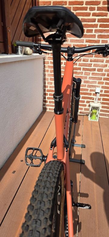 Used Specialized Epic EVO Expert 2022 2022 Mountainbike, Orange, 29 — image 16 of 23