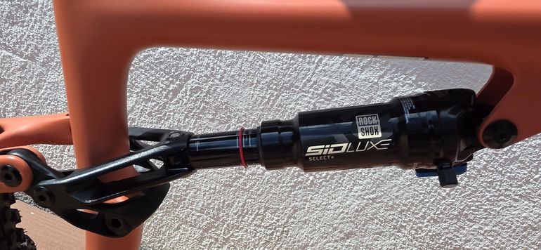 Used Specialized Epic EVO Expert 2022 2022 Mountainbike, Orange, 29 — image 5 of 23