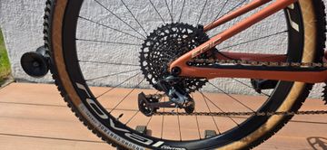 Used Specialized Epic EVO Expert 2022 2022 Mountainbike, Orange, 29 — image 3 of 23