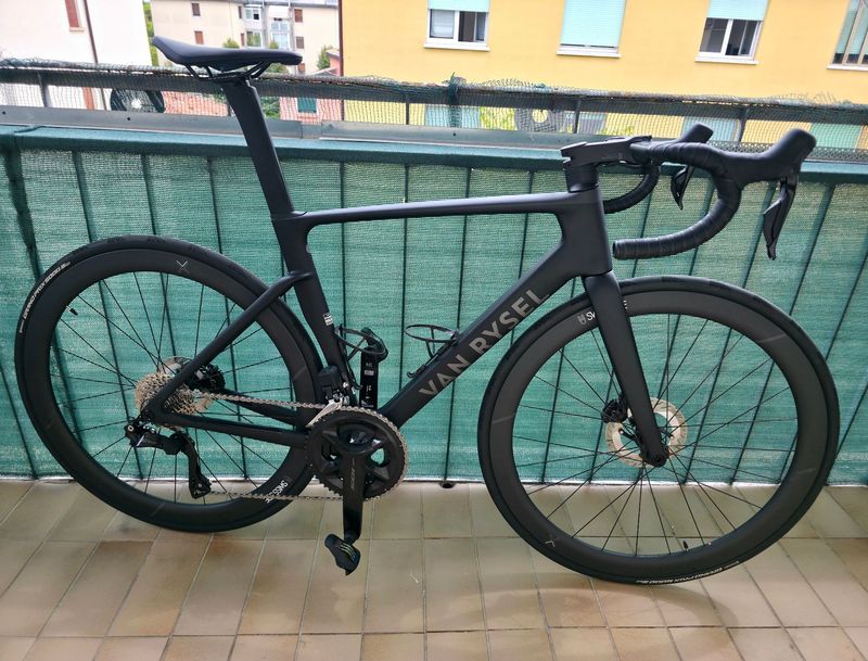 Used Van rysel RCR Pro Replica Dura Ace Di2 Decathlon AG2R Team 2024 2024 Road & Gravel