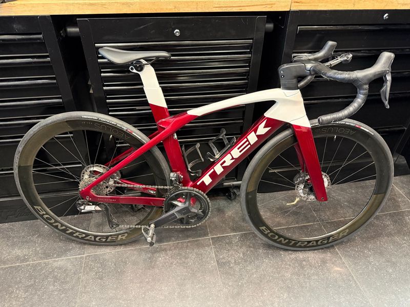 Used Trek Madone SLR 7 Gen 6 2021 2021 Road & Gravel
