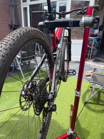 Used Commencal Meta V4 2017 2017 Mountainbike, Black — image 3 of 8