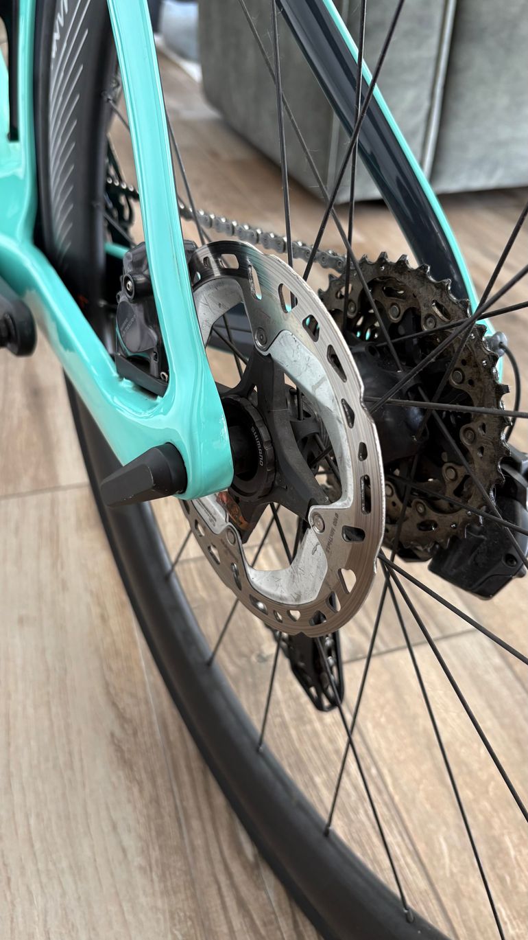 Brugt Bianchi Oltre Comp Ultegra Di2 2024 2024 Road & Gravel — billede 10 af 18
