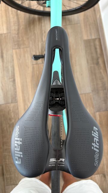 Brugt Bianchi Oltre Comp Ultegra Di2 2024 2024 Road & Gravel — billede 11 af 18