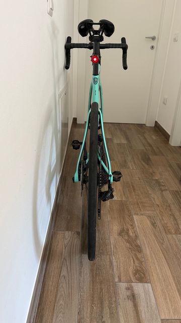 Brugt Bianchi Oltre Comp Ultegra Di2 2024 2024 Road & Gravel — billede 12 af 18