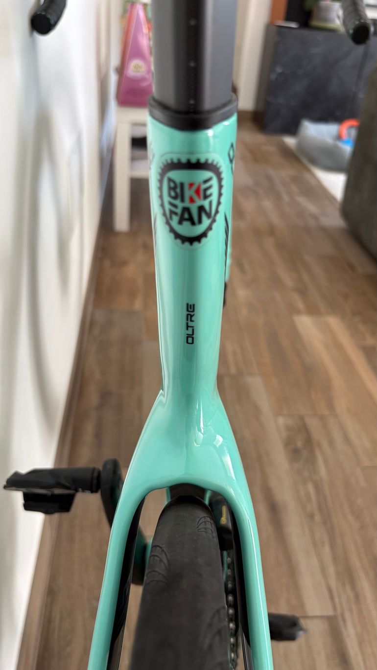 Brugt Bianchi Oltre Comp Ultegra Di2 2024 2024 Road & Gravel — billede 8 af 18