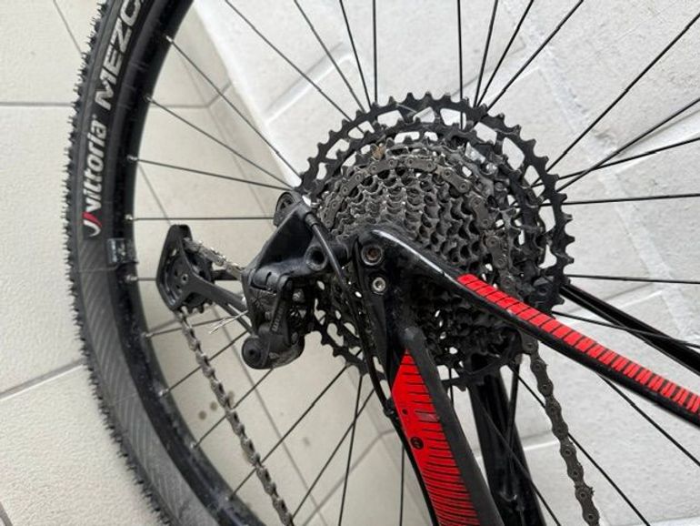 Used Orbea ALMA M50-EAGLE 2019 2019 Mountainbike, Blue, 27.5, 29 — image 3 of 5