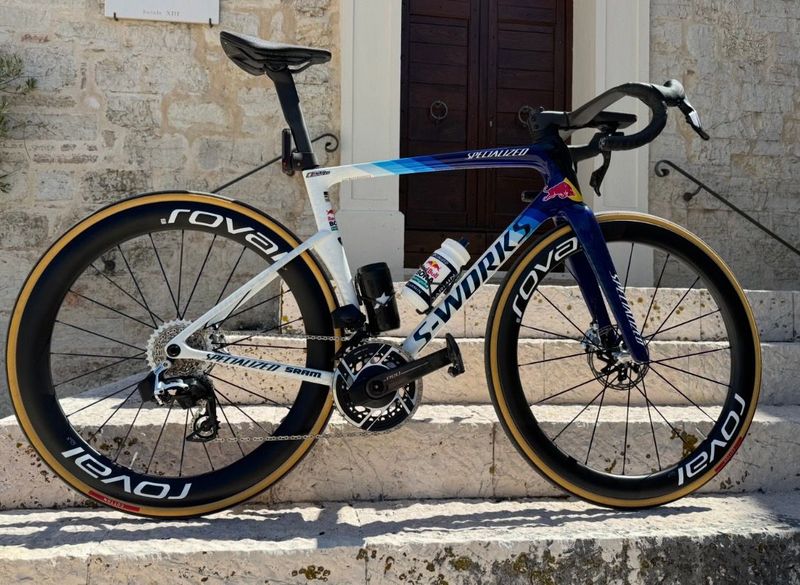 Used Specialized tarmac sl9 Custom SRAM Red eTap AXS 2027 Road & Gravel