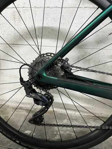 Used Scott Addict 20 2022 2022 Road & Gravel, Green — image 11 of 12