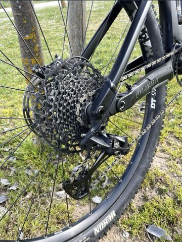 YT Industries Izzo CORE 2 29 2022 2022 Mountainbike d'occasion — image 3 sur 7