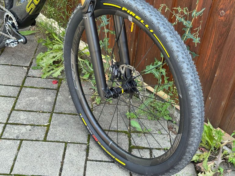 Gebrauchtes Scott Spark 900 EVO 2025 2025 Mountainbike, Schwarz — Bild 6 von 7