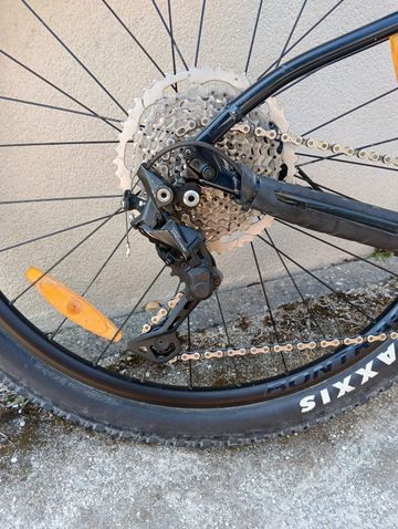 Trek Marlin Shimano Deore XT 2023 Mountainbike usato, Blu — immagine 5 di 7