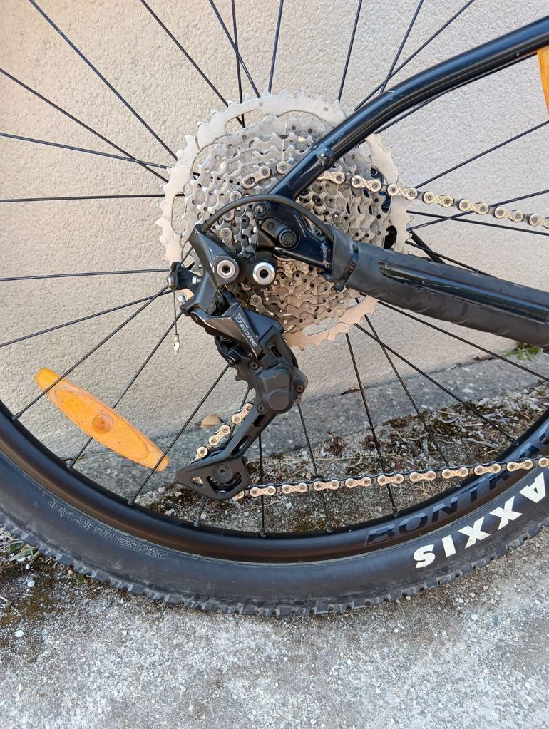 Trek Marlin Shimano Deore XT 2023 Mountainbike usato, Blu — immagine 5 di 7