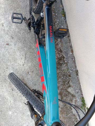 Trek Marlin Shimano Deore XT 2023 Mountainbike usato, Blu — immagine 3 di 7