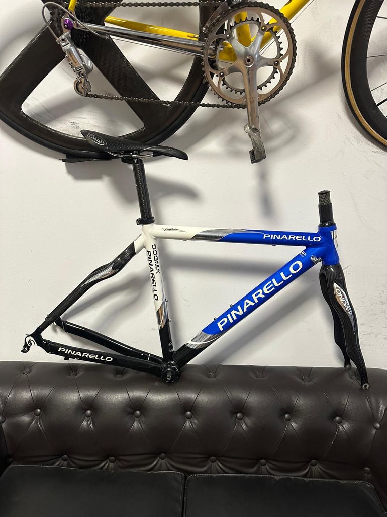 Pinarello Dogma Frameset 2005 Road & Gravel d'occasion — image 2 sur 12