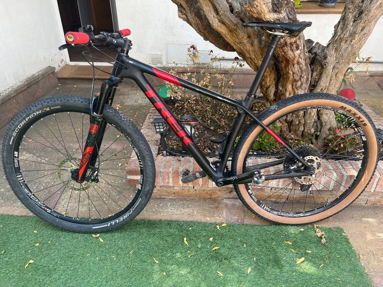 Gebrauchtes Trek Procaliber 9.8 SL 2018 2018 Mountainbike, Schwarz, 27.5, 29 — Bild 2 von 11