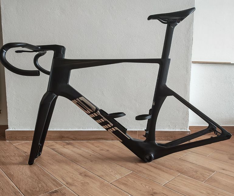 Used BMC Teammachine R 01 FOUR 2026 Frameset 2026 Road & Gravel, Black — image 4 of 7