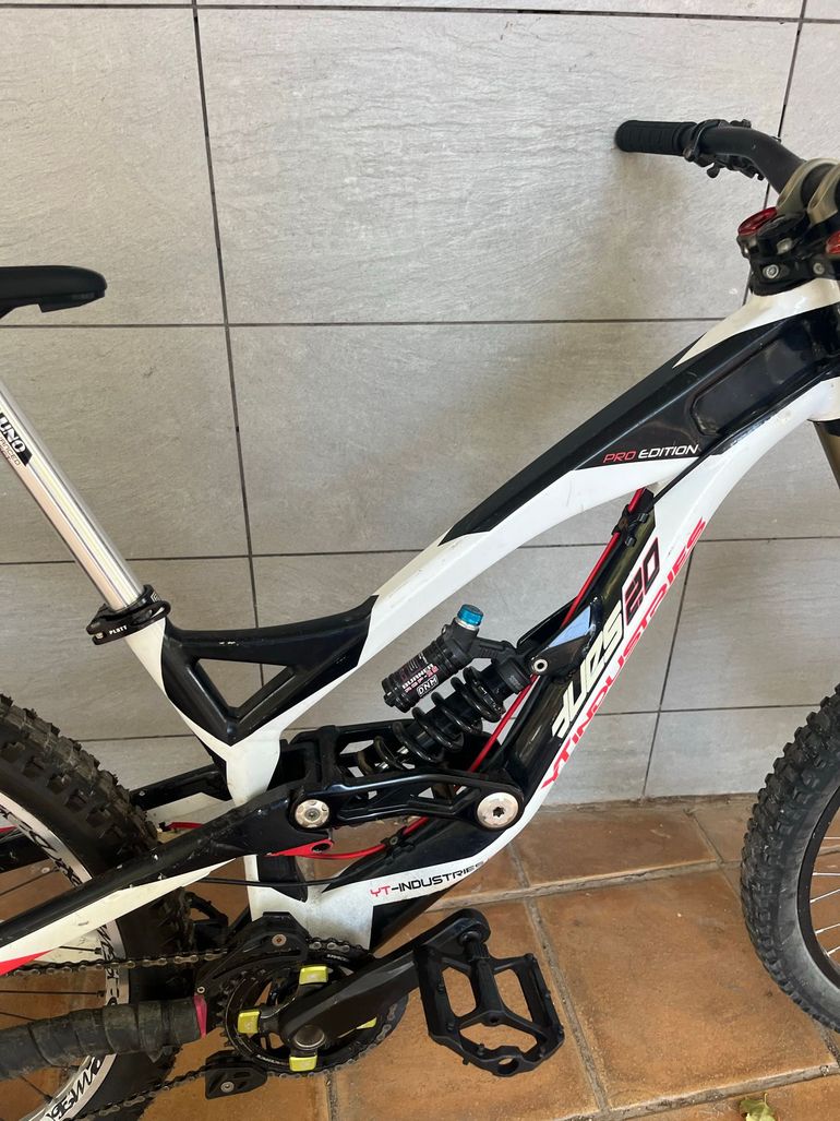 Gebrauchtes YT Industries Tues Shimano XTR 2010 Mountainbike, Schwarz — Bild 7 von 9