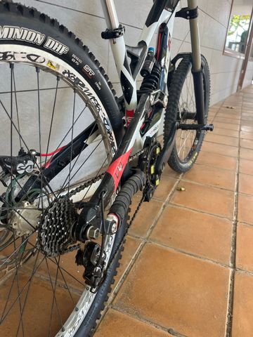Gebrauchtes YT Industries Tues Shimano XTR 2010 Mountainbike, Schwarz — Bild 8 von 9