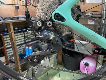 Bianchi Sprint 105 2025 2025 Road & Gravel usato, Verde — immagine 5 di 16