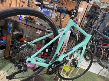 Bianchi Sprint 105 2025 2025 Road & Gravel usato, Verde — immagine 1 di 16
