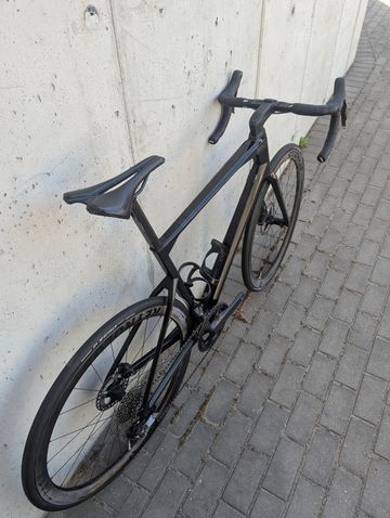 Used BMC Roadmachine 01 FIVE 2022 2022 Road & Gravel, Black — image 4 of 9