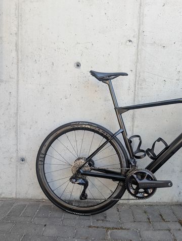 Used BMC Roadmachine 01 FIVE 2022 2022 Road & Gravel, Black — image 2 of 9