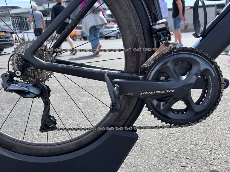 Canyon Aeroad CF SLX 8.0 2018 2018 Road & Gravel d'occasion — image 3 sur 15