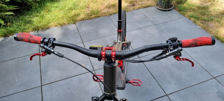 Orbea Urrun 30 2026 2026 Mountainbike usato, Grigio chiaro — immagine 4 di 11