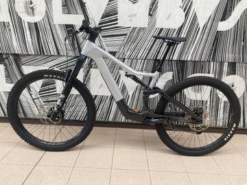 Used Focus JAM² SL 8.8 2023 2023 Mountainbike, Light Gray, 29 — image 2 of 10