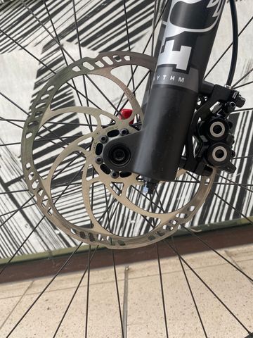 Used Focus JAM² SL 8.8 2023 2023 Mountainbike, Light Gray, 29 — image 9 of 10