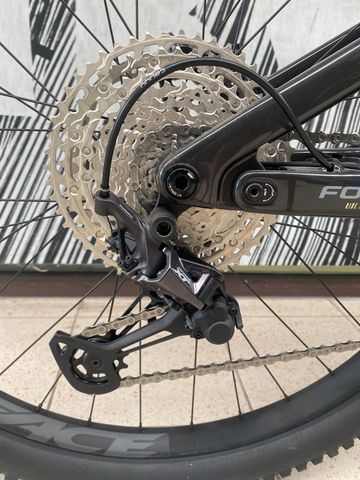 Used Focus JAM² SL 8.8 2023 2023 Mountainbike, Light Gray, 29 — image 5 of 10
