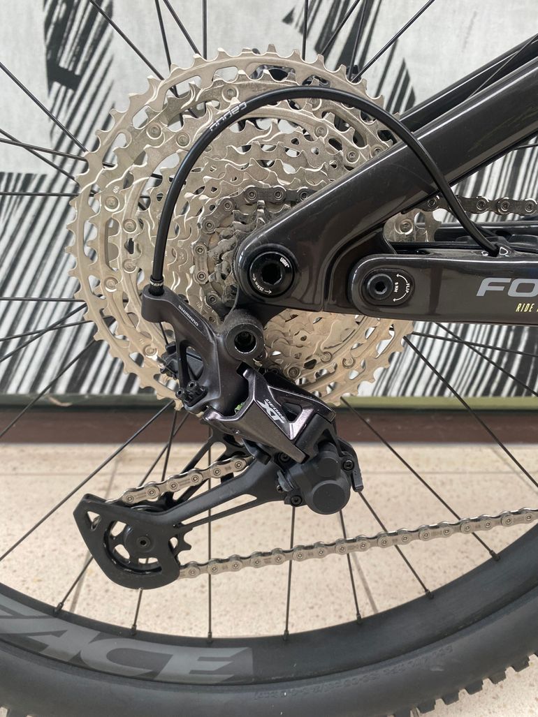 Used Focus JAM² SL 8.8 2023 2023 Mountainbike, Light Gray, 29 — image 5 of 10