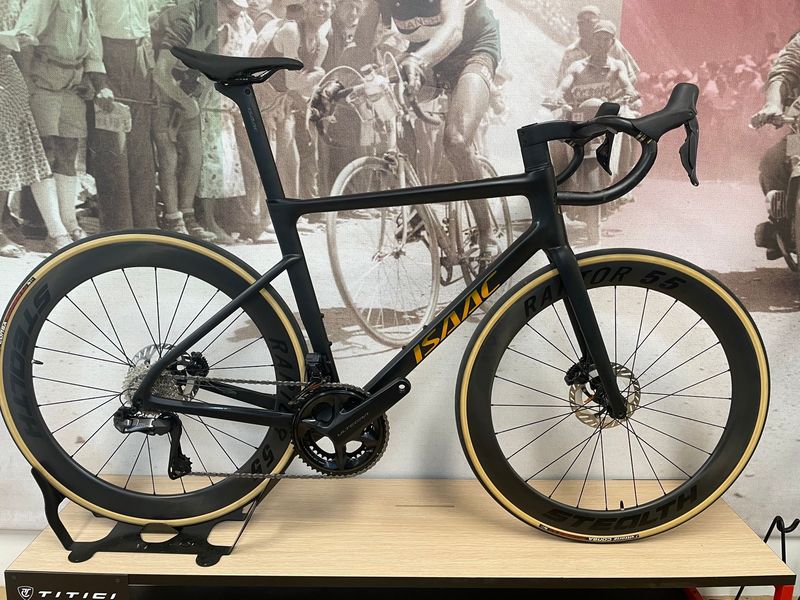 Used Issac BOSON - SHIMANO Ultegra Di2 2x 12s - Ws STEALTH Raptor55 / DTSwiss350 2025 Road & Gravel