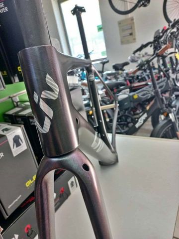 Używany Liv Langma Advanced SL 0 2025 Frameset 2025 Road & Gravel — zdjęcie 4 z 12