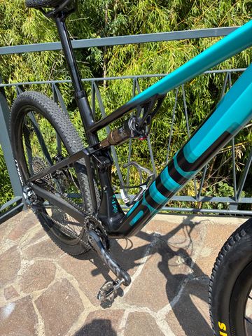 Käytetty BMC Fourstroke 01 ONE 2023 2023 Mountainbike — kuva 9 / 10